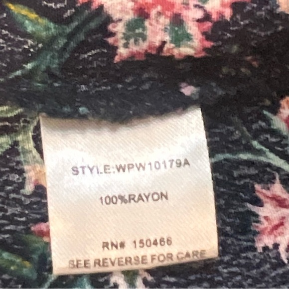 41 Hawthorn Navy floral long ruched cuffed sleeves blouse Size 1X - Picture 8 of 8